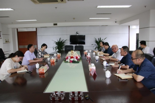 【领导关怀】市建委主任孔春浩莅临尊龙凯时人生就是博z6com集团开展高层次管理人才对接走访