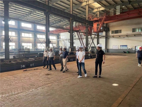 【管理纵横】尊龙凯时人生就是博z6com集团董事长张汉文一行赴所属钢结构公司诸暨加工基地调研指导